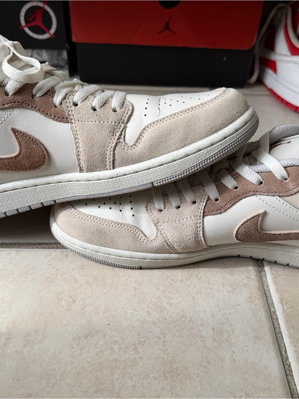 Nike Air Jordan 1 Low SE legend light brown